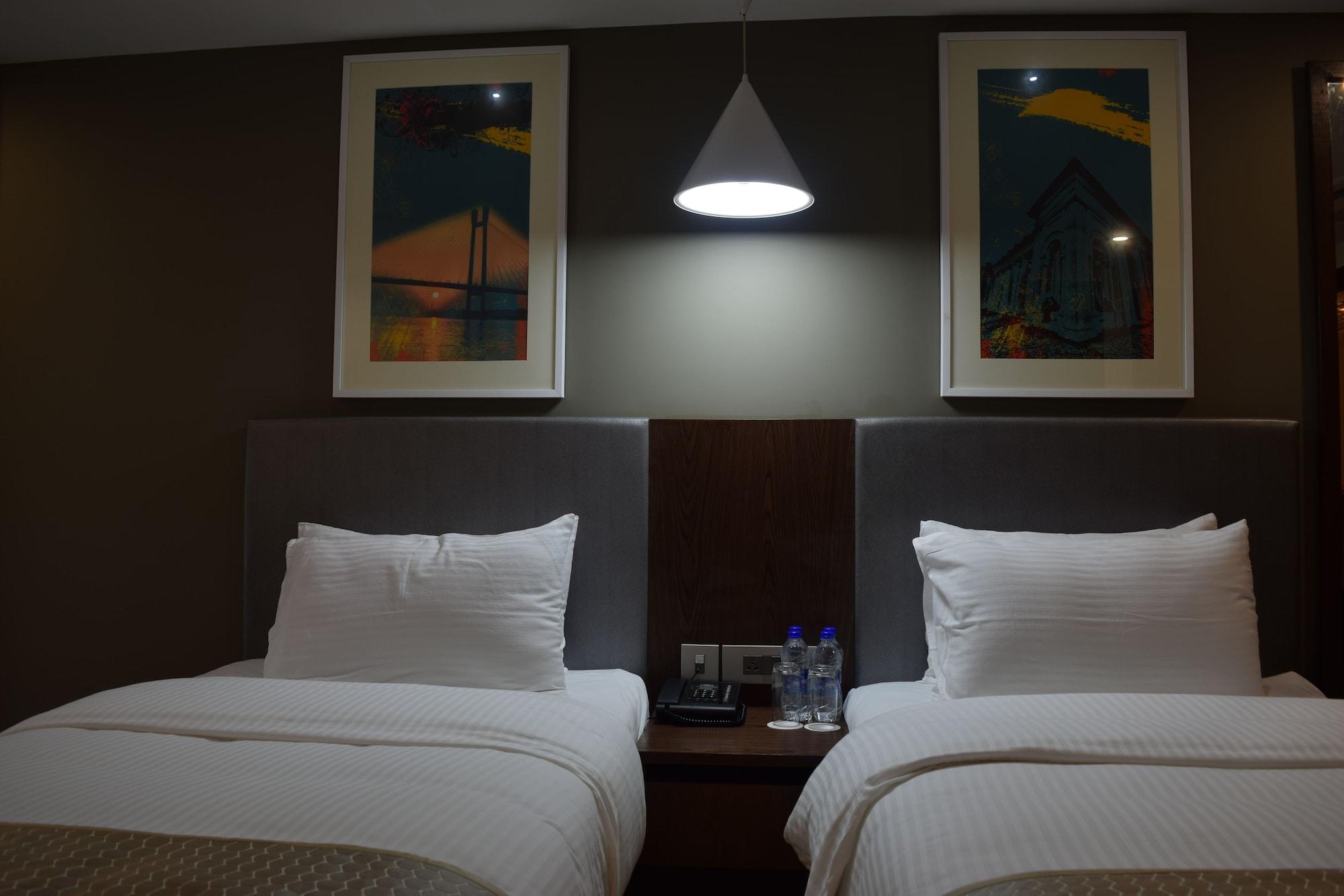 Howard Johnson By Wyndham, Kolkata Airport Exterior photo