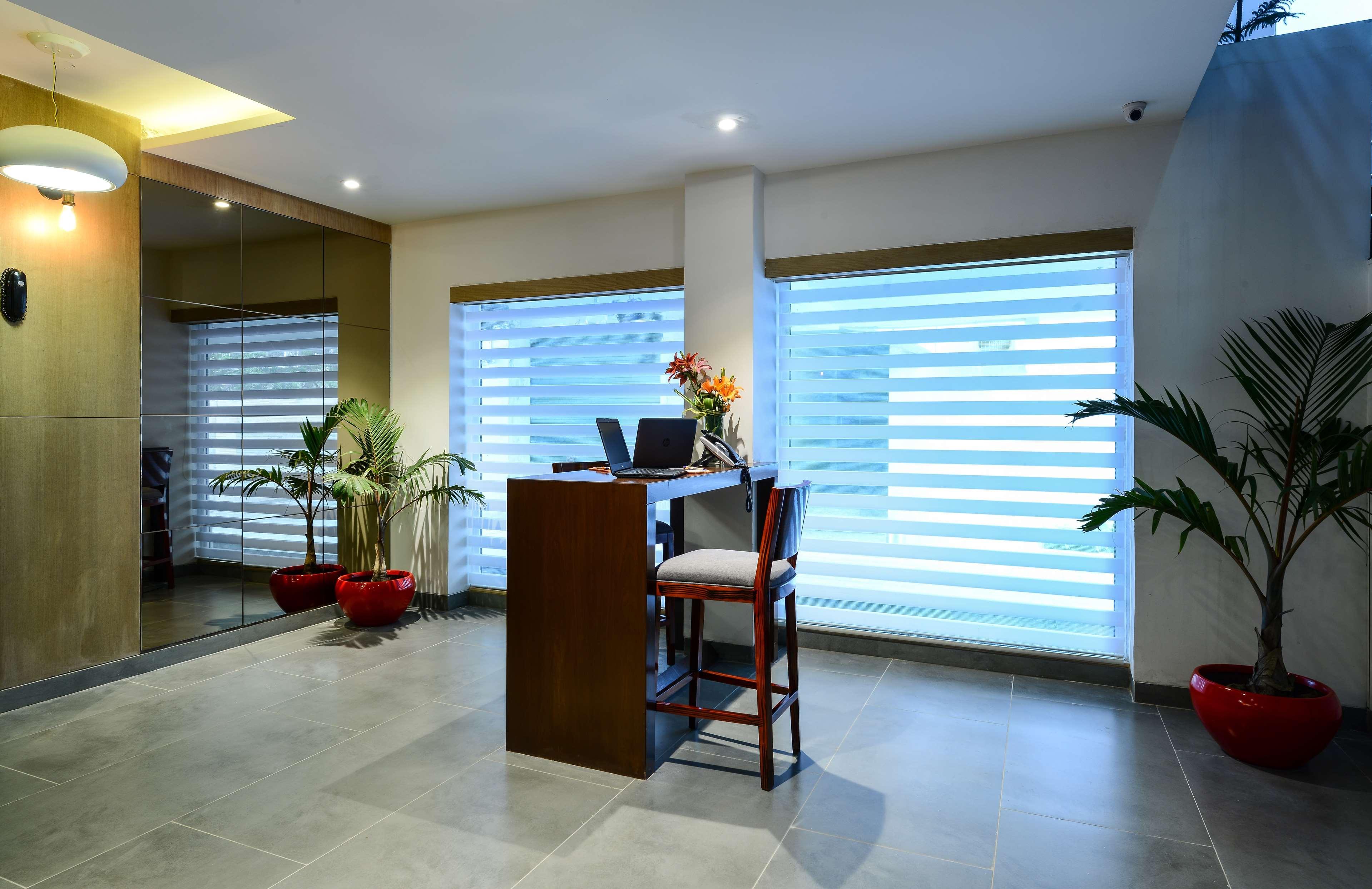 Howard Johnson By Wyndham, Kolkata Airport Exterior photo