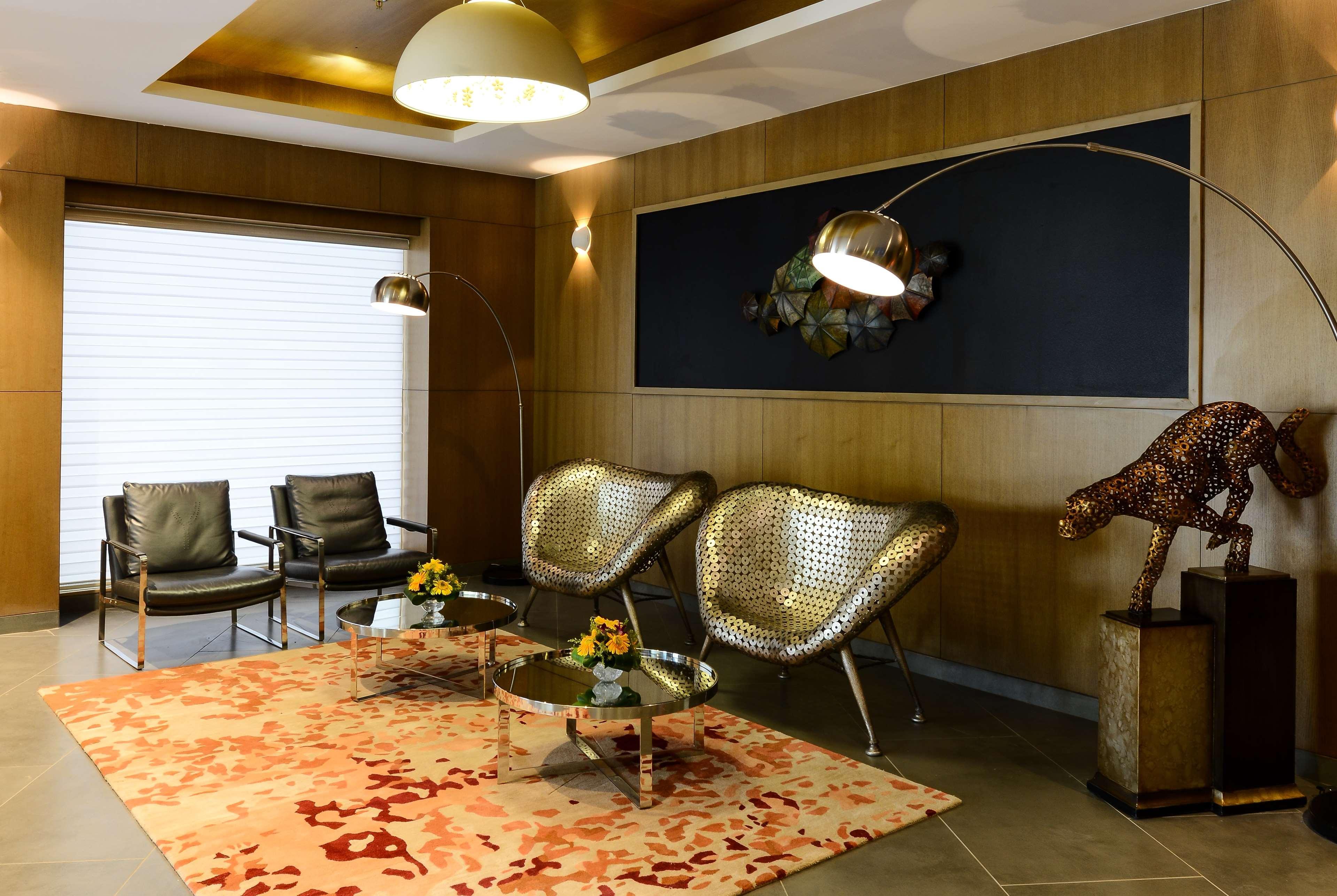Howard Johnson By Wyndham, Kolkata Airport Exterior photo